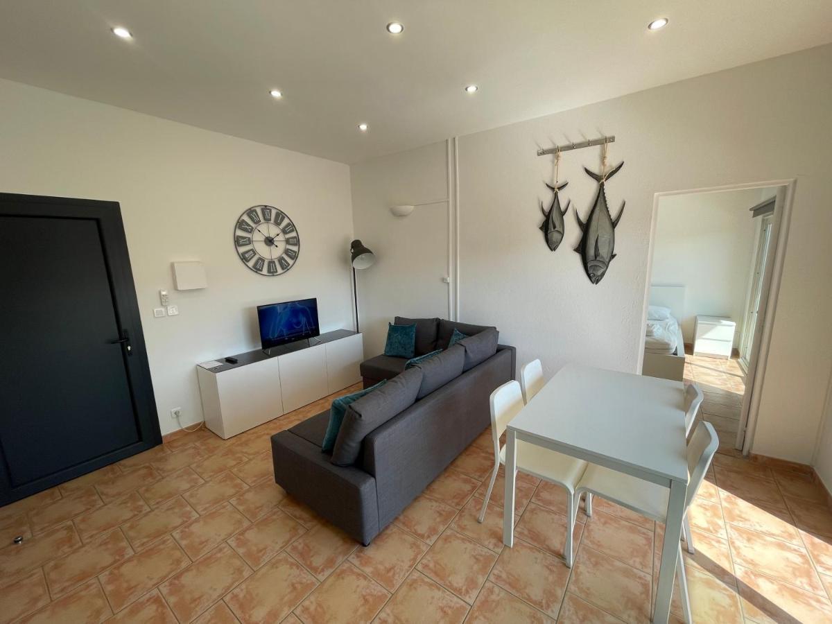 Residence San Paolisa Hyeres Bagian luar foto
