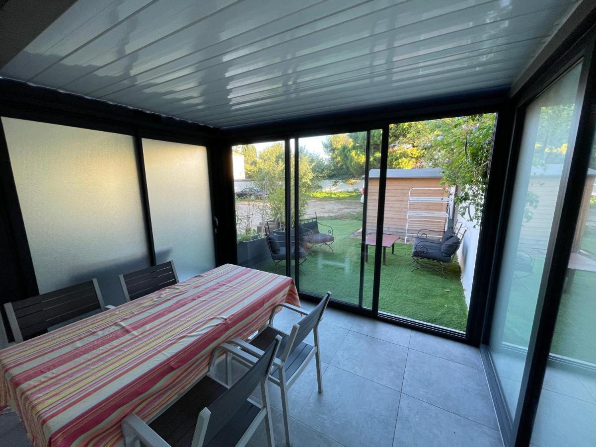 Residence San Paolisa Hyeres Bagian luar foto